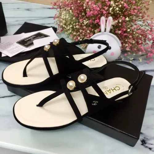 CHNL women slippers AAA-123
