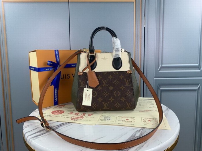 LV Hangbags AAA Women-587