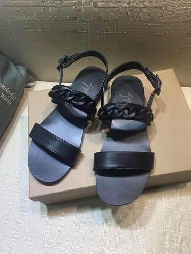 GZ women slippers AAA-008(35-40)