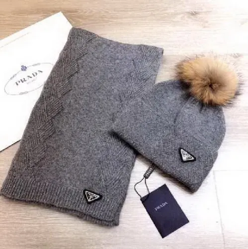 Prada Wool Cap Scarf AAA-023