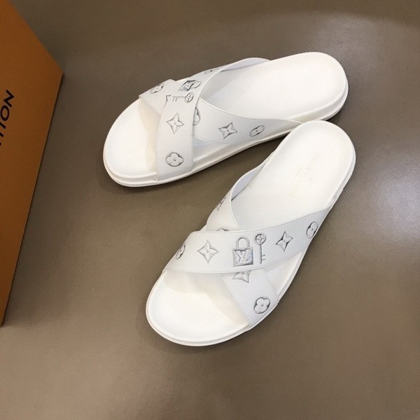 LV men slippers AAA-825