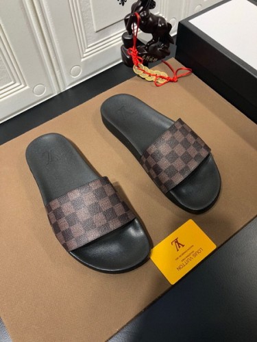 LV men slippers AAA-661