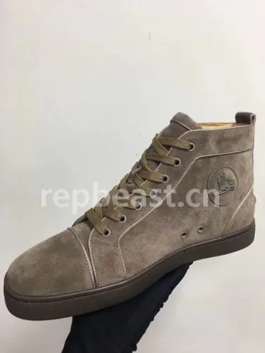 Super Max Christian Louboutin Shoes-923