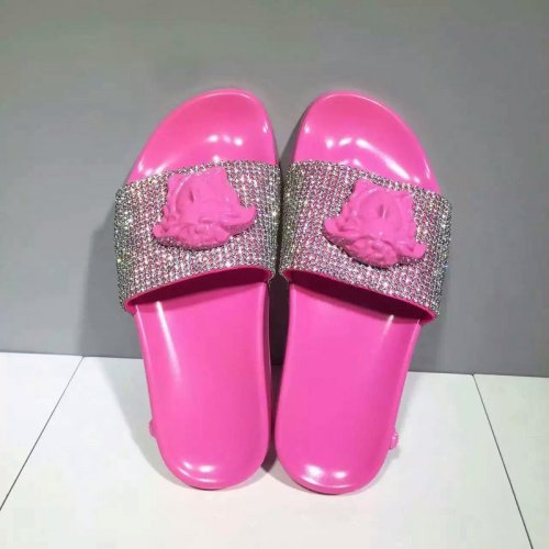 Versace women slippers AAA-009