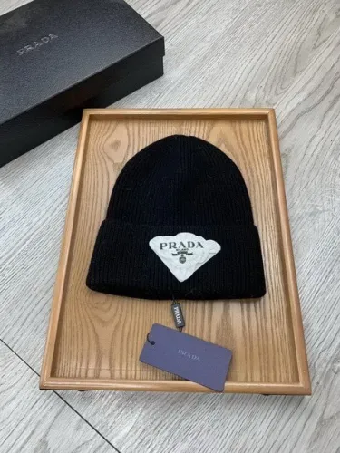 Prada Wool Cap Scarf AAA-057