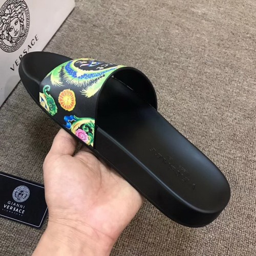 Versace men slippers AAA-112