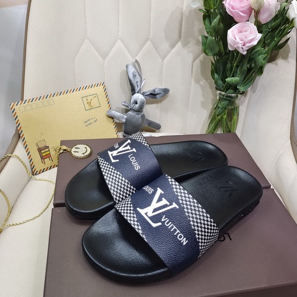 LV men slippers AAA-1093