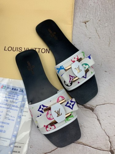 LV women slippers AAA-102