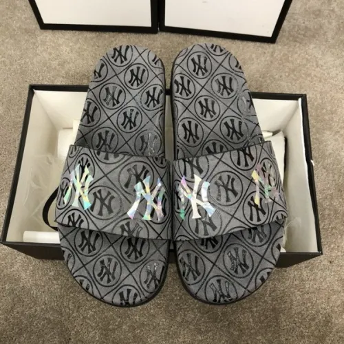G men slippers AAA-1049