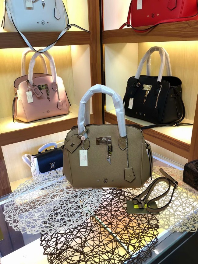 LV Hangbags AAA-264