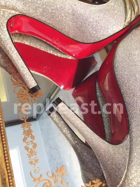 Super Max Christian Louboutin Custom High Heel-061