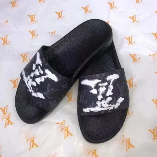LV men slippers AAA-885