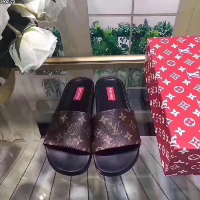 LV men slippers AAA(38-46)-183