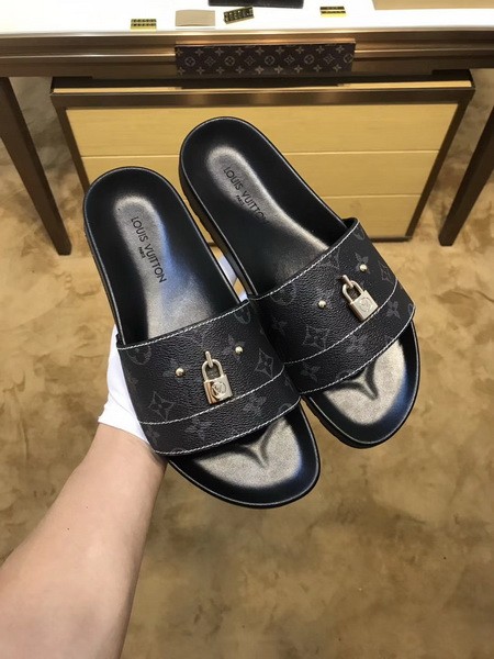 LV men slippers AAA(38-45)-148