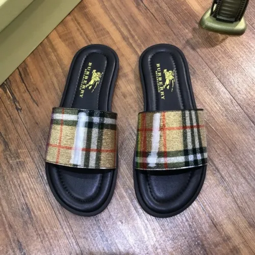 Burberry men slippers AAA-014