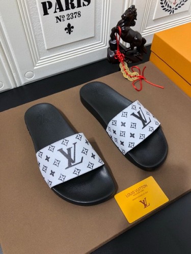 LV men slippers AAA-666