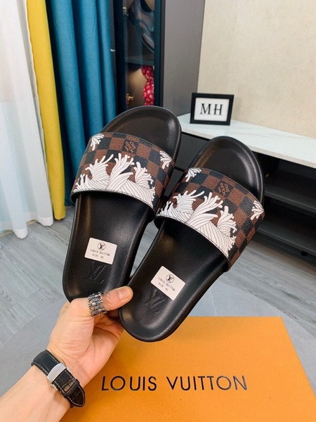 LV men slippers AAA-1058