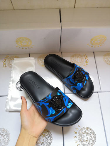Versace women slippers AAA-057