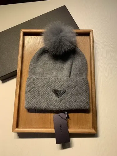Prada Wool Cap Scarf AAA-069