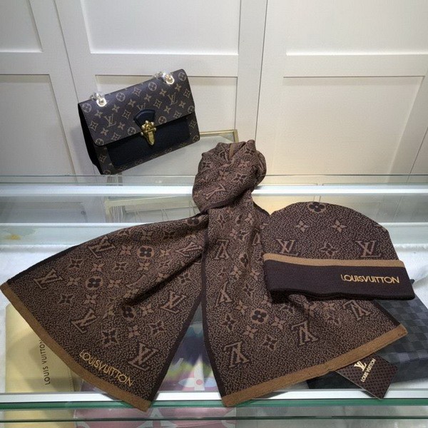 LV Wool Cap Scarf AAA-220
