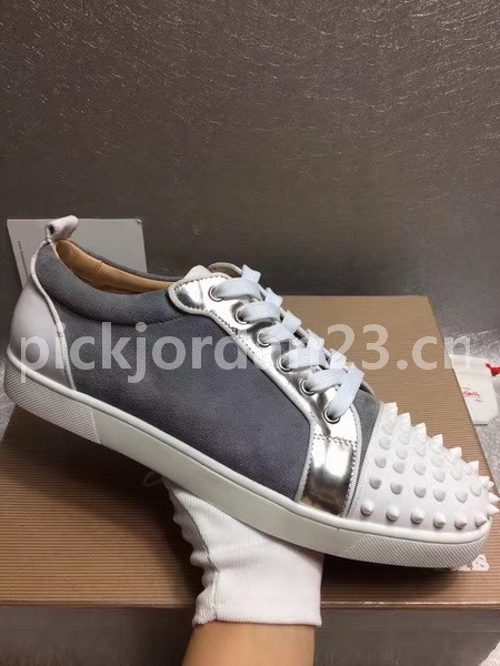 Super Max Christian Louboutin Shoes-405