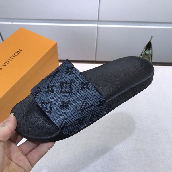 LV men slippers AAA-351(38-45)