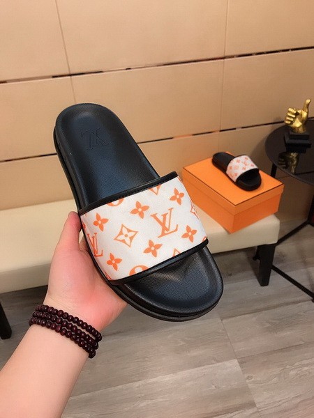 LV men slippers AAA-751