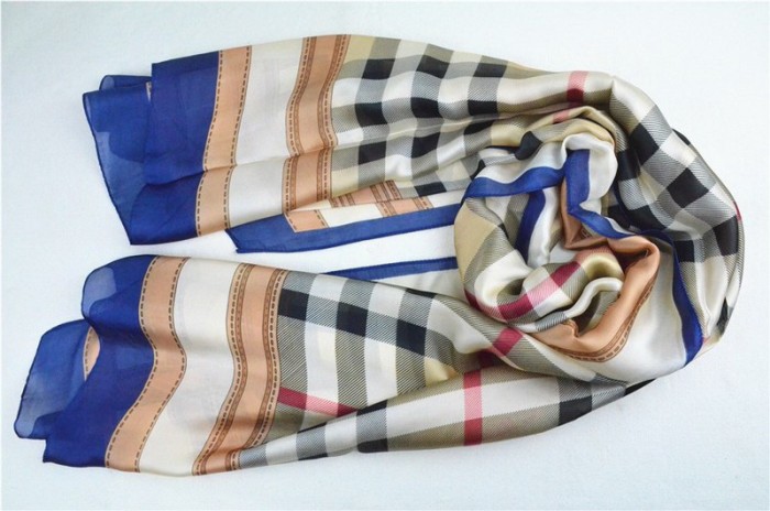 Burberry Silk Scarf AAA-360
