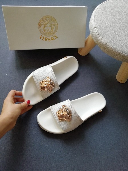 Versace men slippers AAA-197(38-46)
