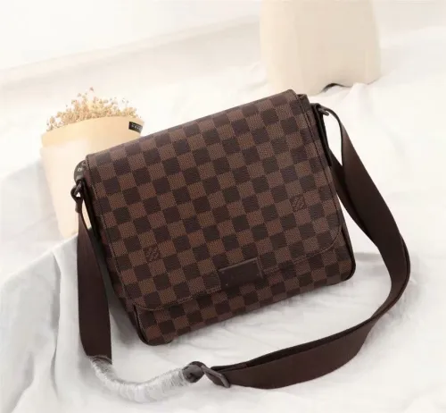 LV Men Hangbags AAA-009