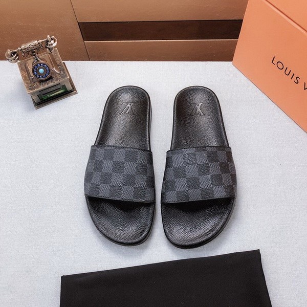 LV women slippers AAA-026