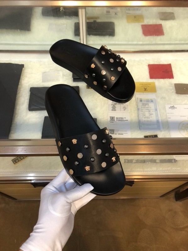 Versace men slippers AAA-137(38-44)