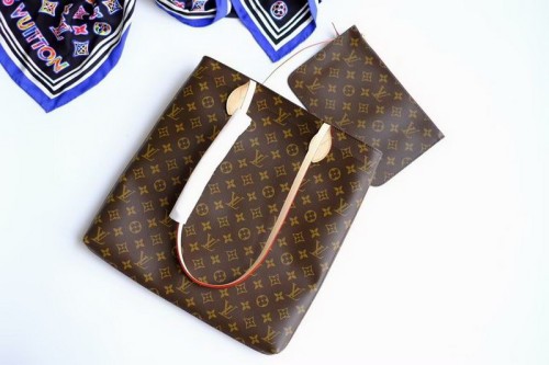 LV Hangbags AAA Women-747