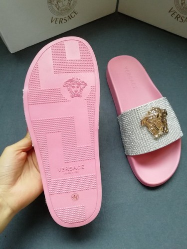 Versace women slippers AAA-033