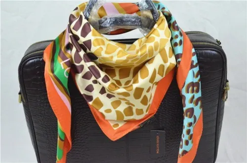 LV Silk Scarf AAA-250