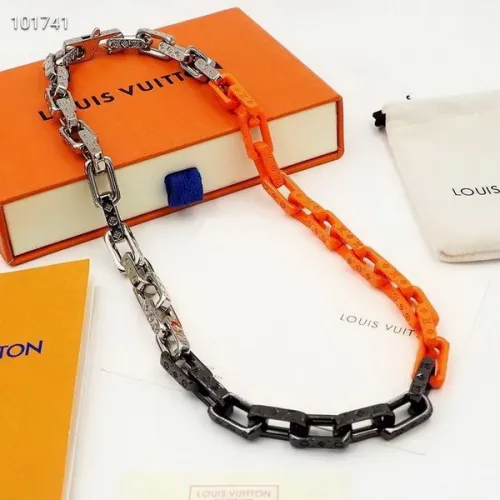 LV Necklace-069