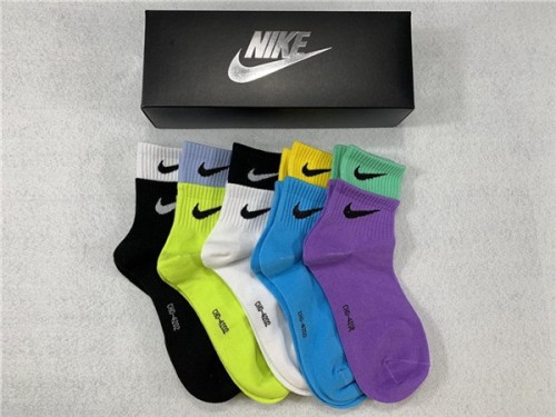 Nike Socks-008
