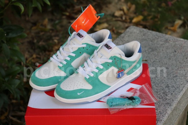 Authentic Kasina x Nike Dunk Low
