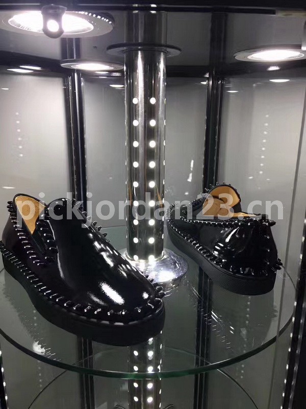 Super Max Christian Louboutin Shoes-669