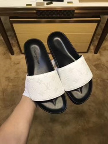 LV men slippers AAA(38-45)-144