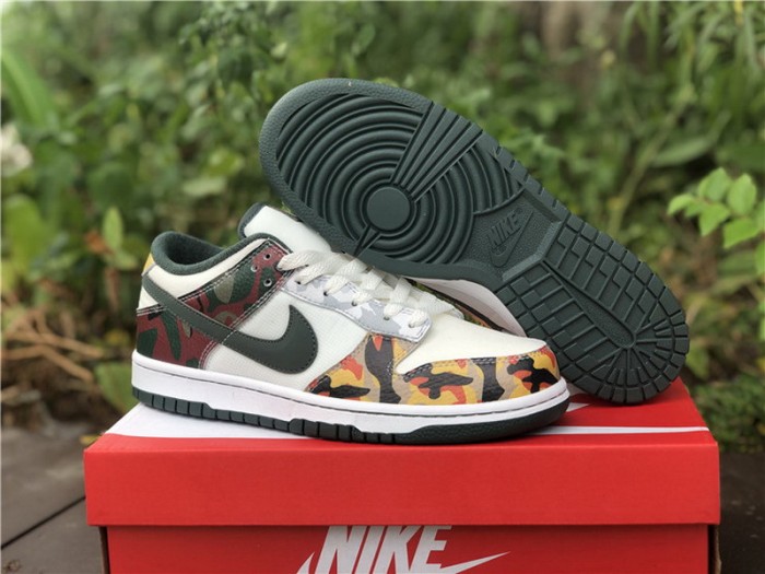 Authentic Nike Dunk Low SE Multi Camo