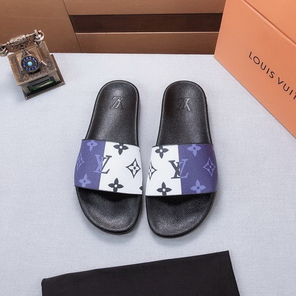 LV women slippers AAA-024