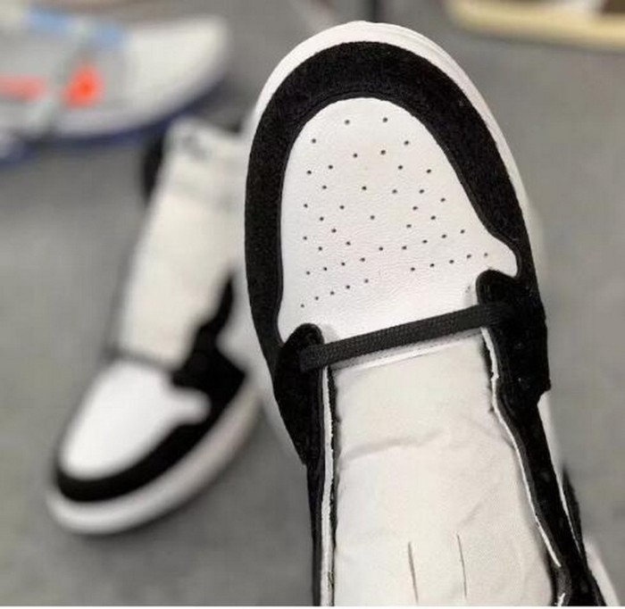 Authentic Air Jordan 1 Retro High OG WMNS “Panda”
