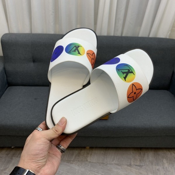 LV men slippers AAA-782