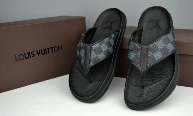 LV men slippers AAA-082(39-46)