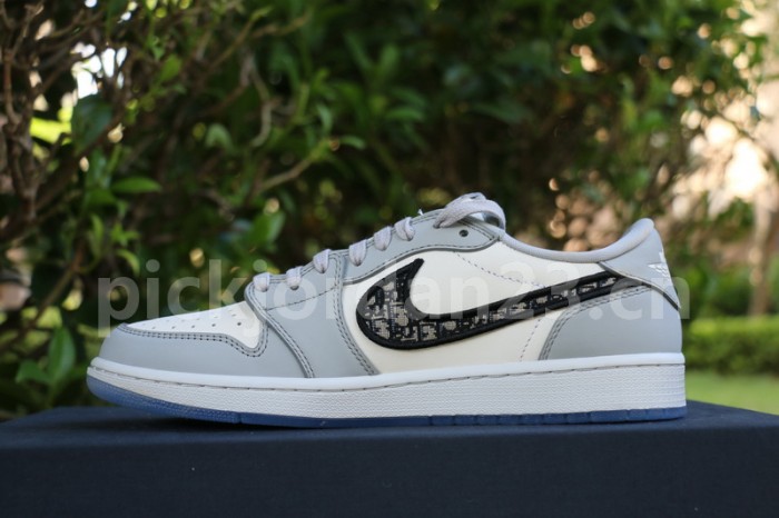 Authentic Dior x Ai Jordan 1 Low Top (with dior boxes)