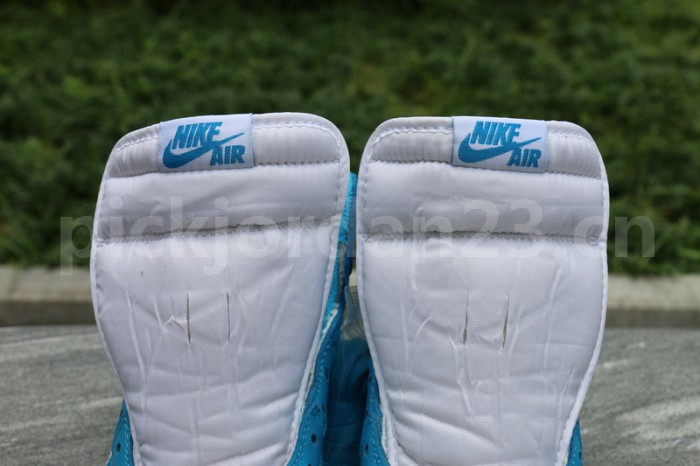 Authentic Air Jordan 1 Retro High OG “UNC”