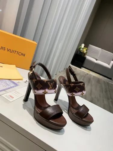 LV High heels-029
