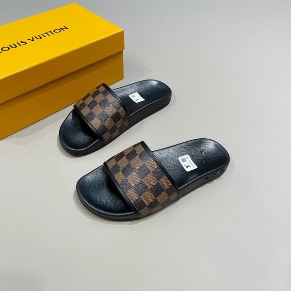 LV men slippers AAA-895