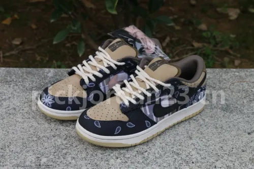 Authentic Travis Scott x Nike Dunk SB
